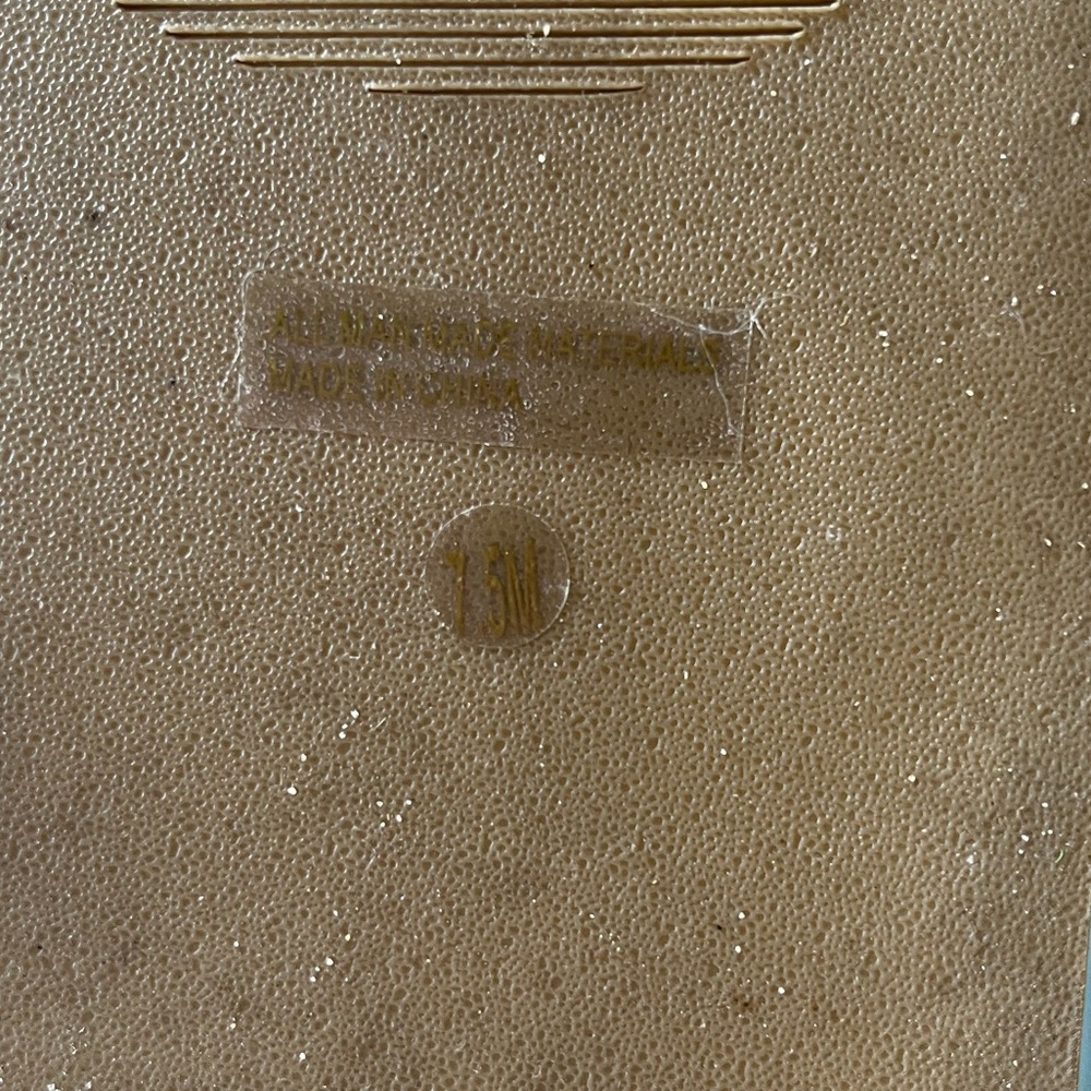 Worn Once~Dolce Vita Women's Tan Sandals with Gold Buckle - Picture 3 of 3
